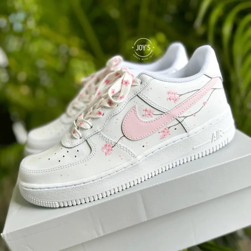 Pink Floral Flat Shoelaces