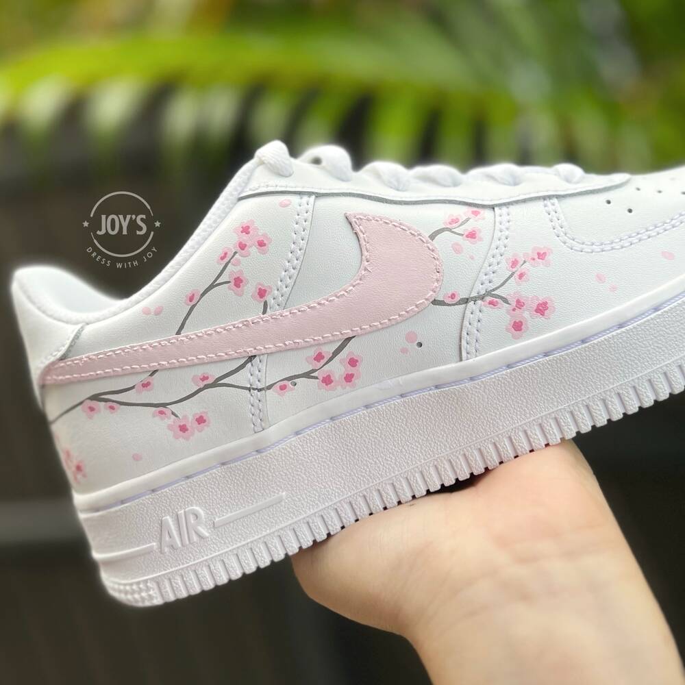 ユウ Pink Cherry Blossom Custom Air Force 1 – Elegant & Unique Sneakers